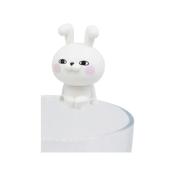 ヨッシースタンプ　つくえの上のヨッシースタンプ ふちに座るうさぎさん