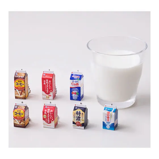 雪印メグミルク ミニチュアチャーム~パック飲料シリーズ~ イメージ