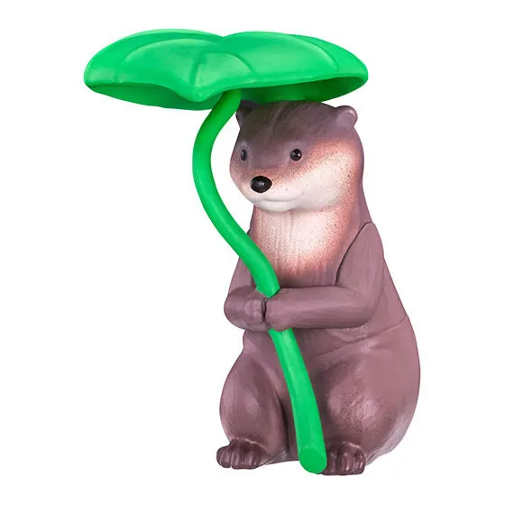 やさしいきもち ~雨の日編~ 葉っぱを差し出すカワウソ