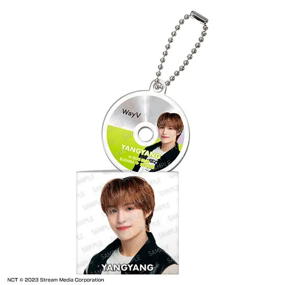 WayV CD風アクリルチャーム YANGYANG