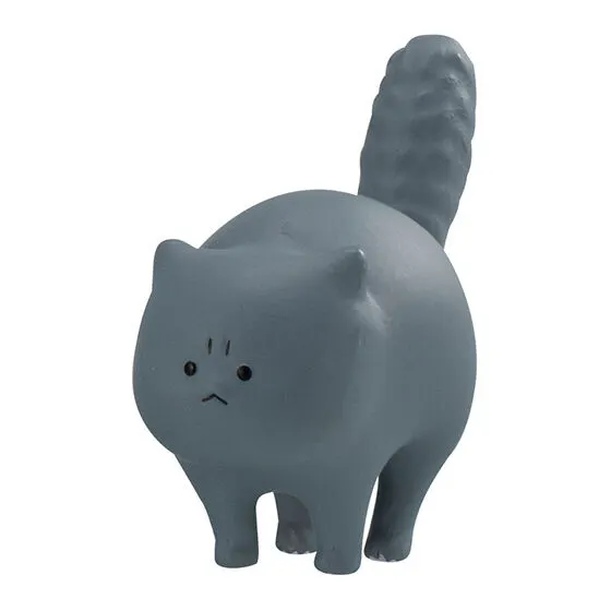 怒った猫ちゃあぁぁん あなざーからー 立ちながら怒ってる猫ちゃん