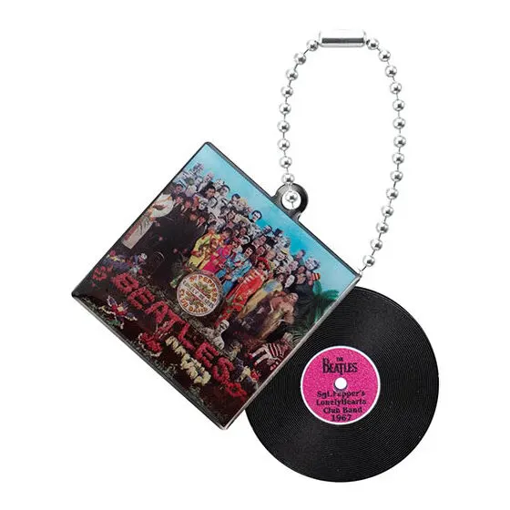 BEATLES ダイキャストレコードチャーム2 Sgt.Pepper's Lonely Hearts Club Band