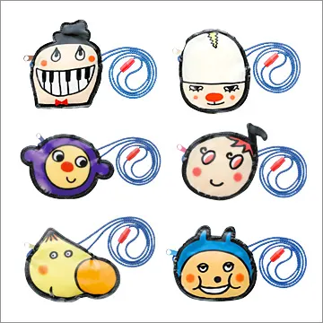 でこぼこフレンズ コインパース(画像)