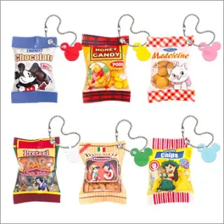 ディズニー シャカシャカキーホルダー 世界のお菓子編の画像