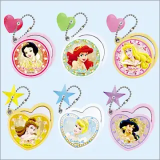 ディズニープリンセス エンチャンテッド ミラーマスコット ～スライドミラーマスコット2～の画像