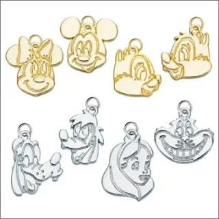 ディズニーキャラクター ペアチャームコレクションの画像